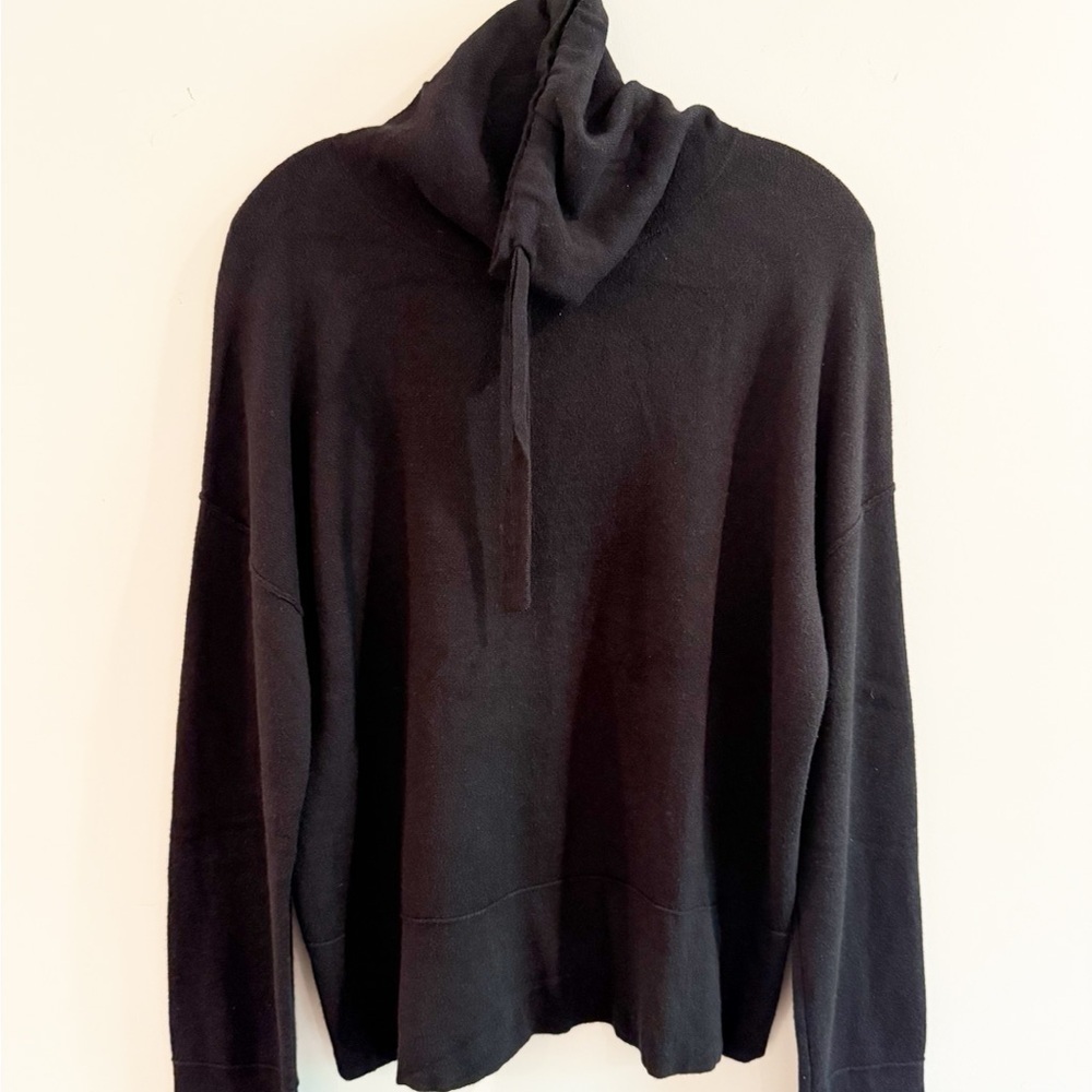 Universal Thread Women’s Black Sweater - Picture 10 of 11